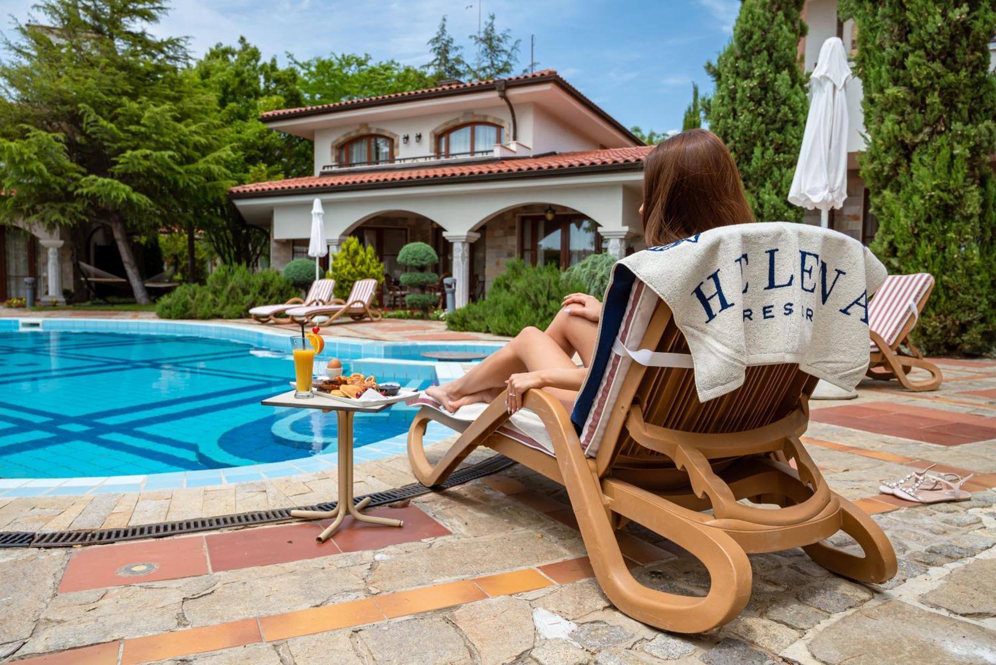 Helena Vip Villas And Suites Slantchev Briag Extérieur photo