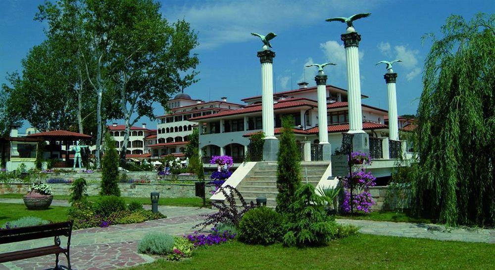 Helena Vip Villas And Suites Slantchev Briag Extérieur photo